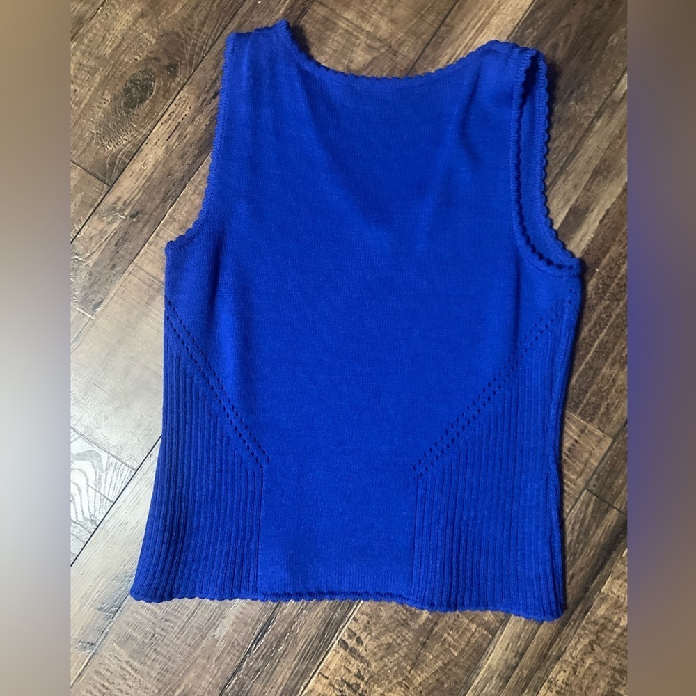 ST. JOHN knit royal blue scalloped tank blouse evening classic spring formal S - Picture 2 of 5